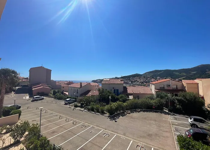Banyuls-Sur-Mer : Duplex T3 Avec Terrasse, Parking Prive, Proche Plage - Fr-1-309-77
