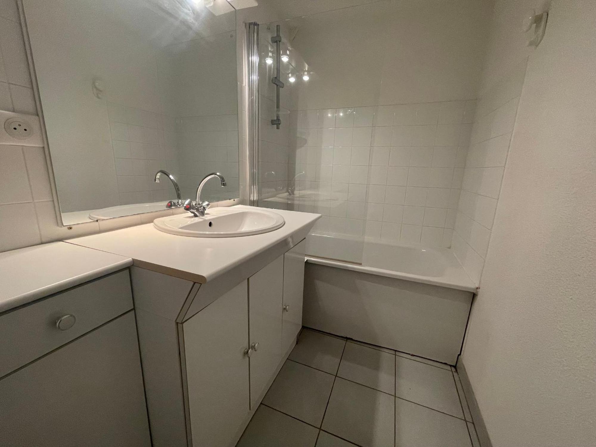 : Duplex T3 Avec Terrasse, Parking Prive, Proche - Fr-1-309-77 Banyuls-sur-Mer