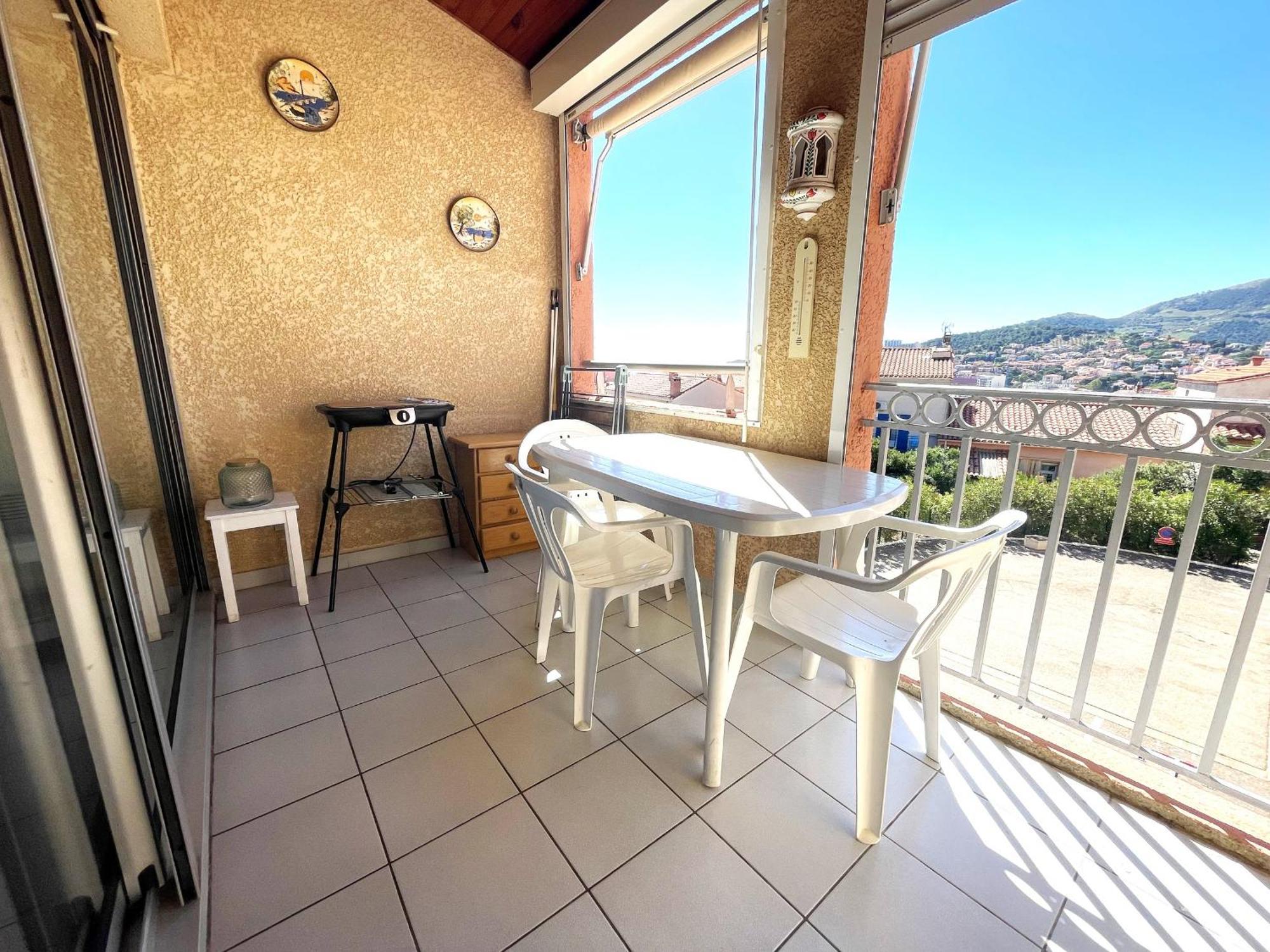Apartment : Duplex T3 Avec Terrasse, Parking Prive, Proche - Fr-1-309-77 *
